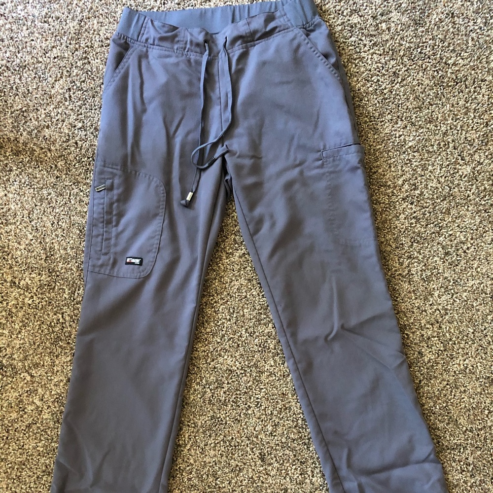 XS light grey Grey’s Anatomy scrub pants